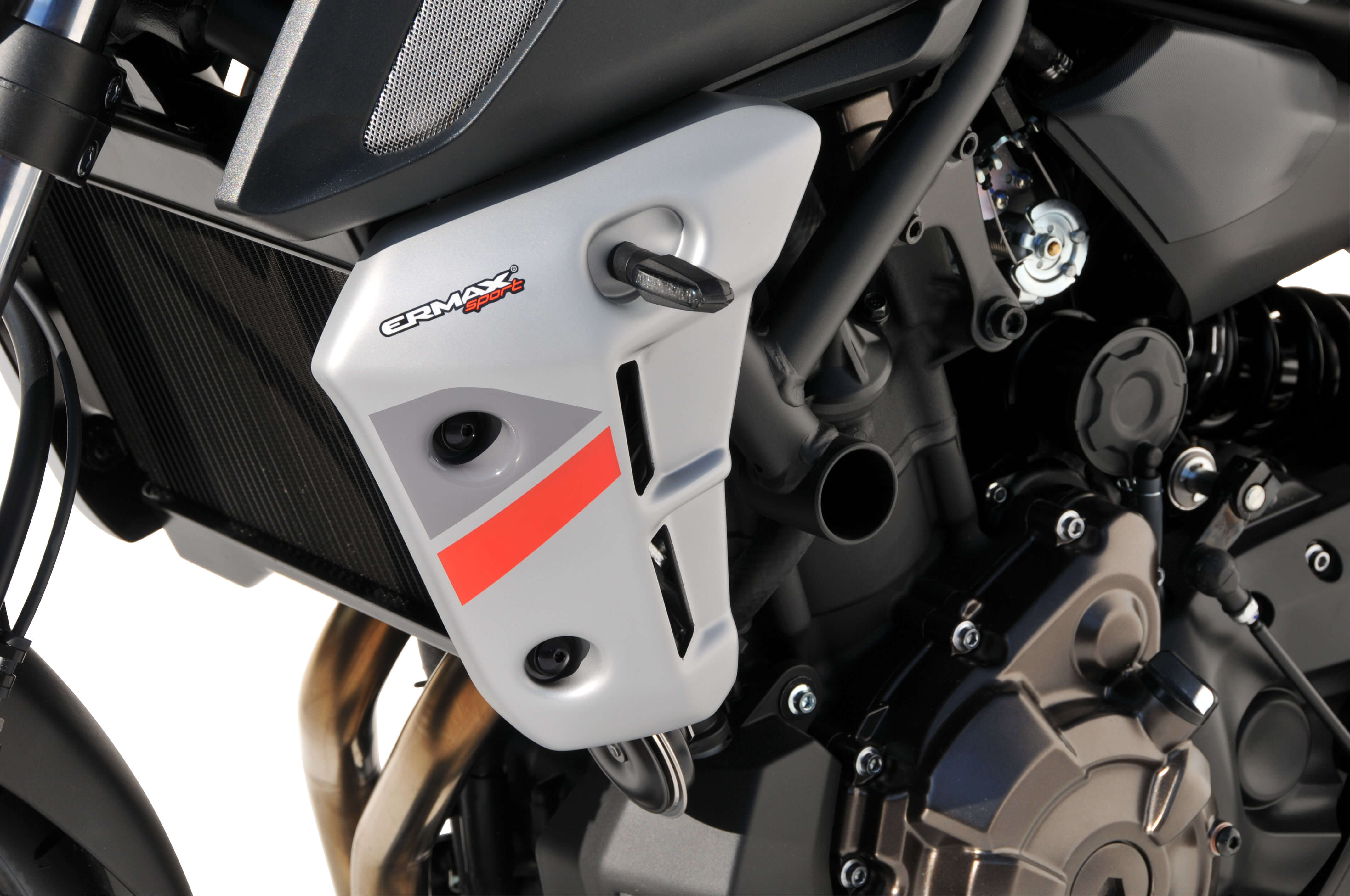 Ermax zijpanelen radiator Yamaha MT07 2018-2020 Ongespoten E7602Y84-00 3