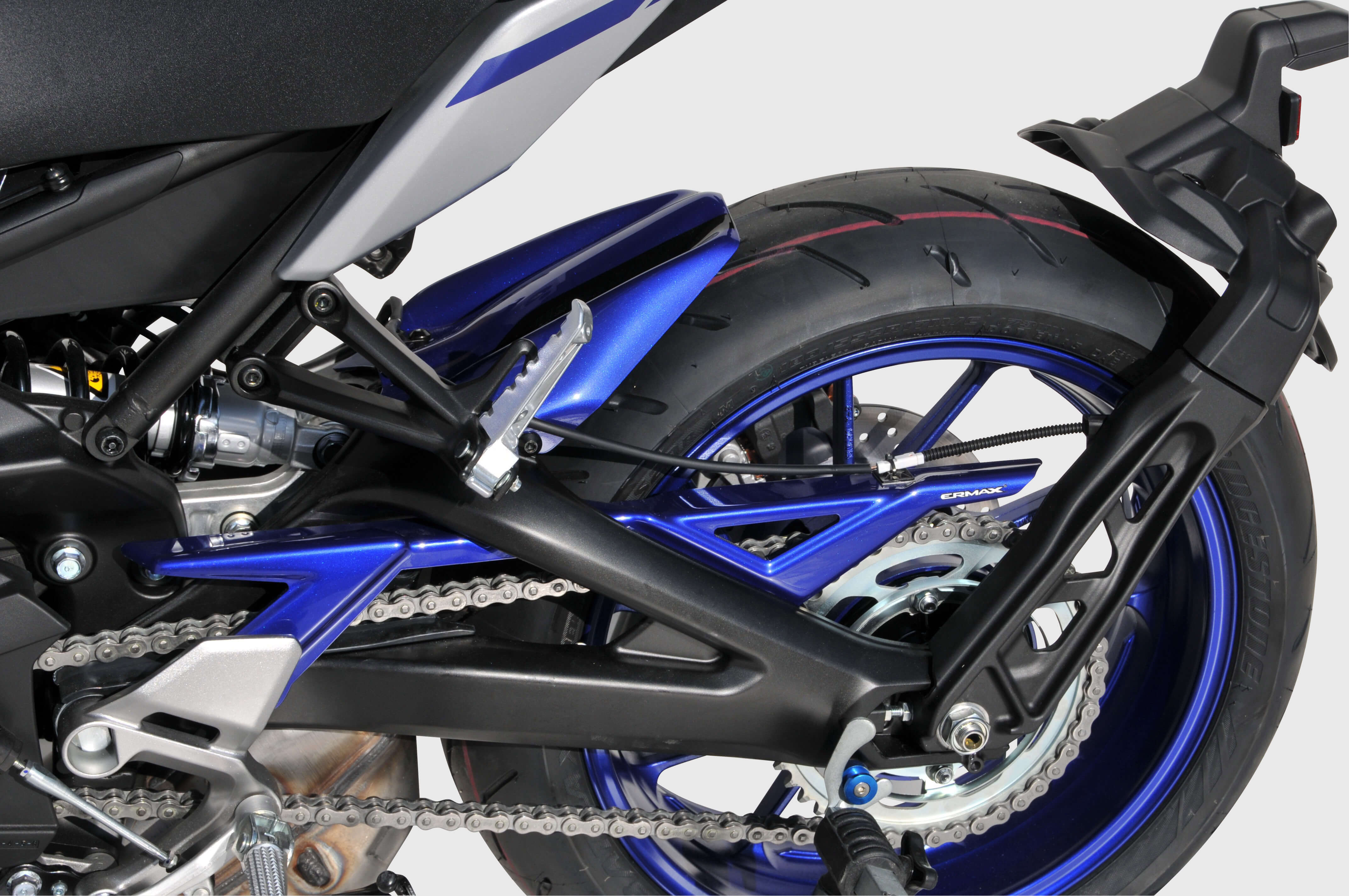 Ermax achterspatbord Yamaha MT09 2017-2020 Ongespoten E7302Y22-00
