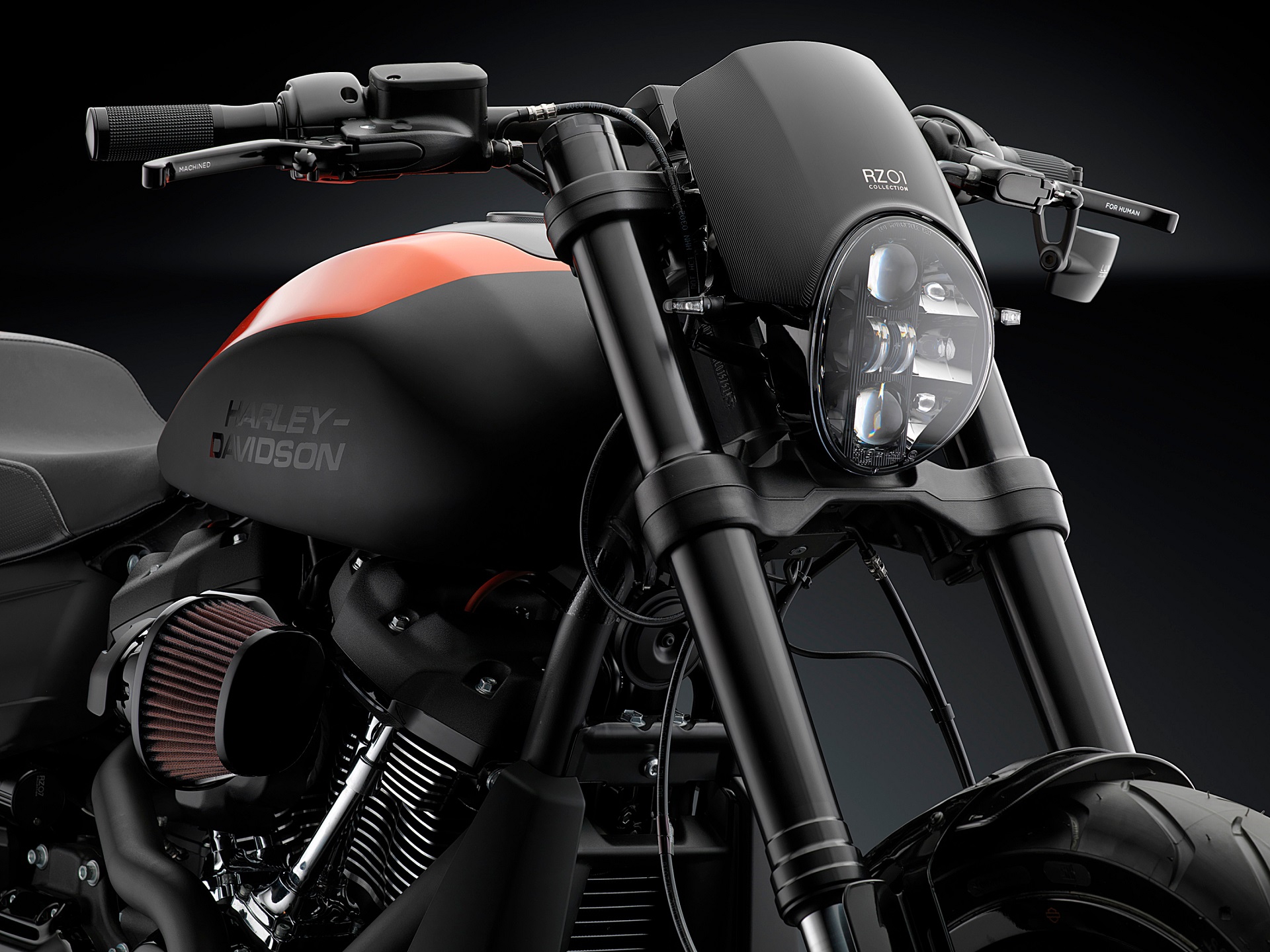 Rizoma "SEVEN" collection Harley-Davidson FXDR 114
