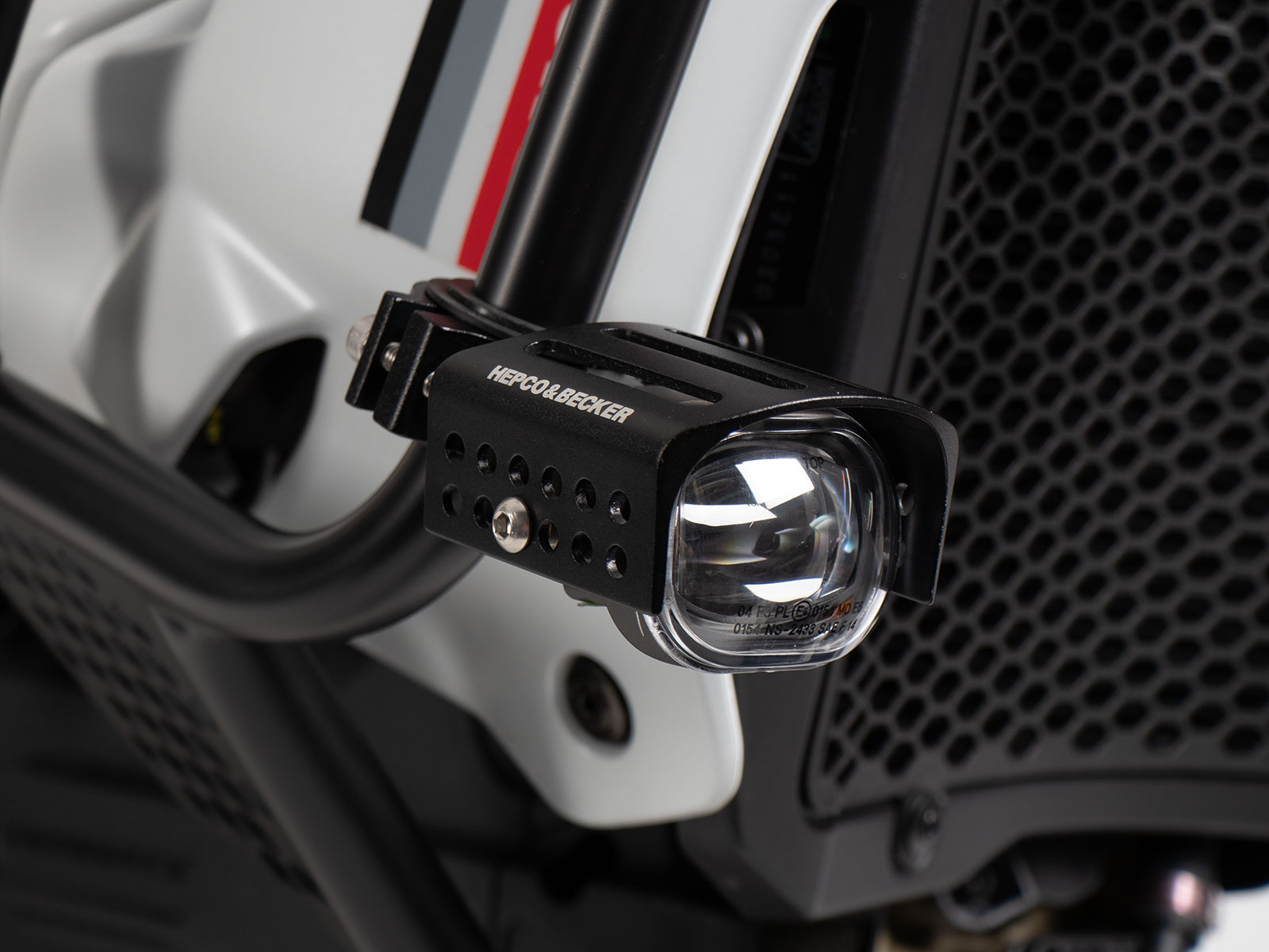 Hepco en Becker LED mistlampen / verstralers Ducati Desert X vanaf 2022