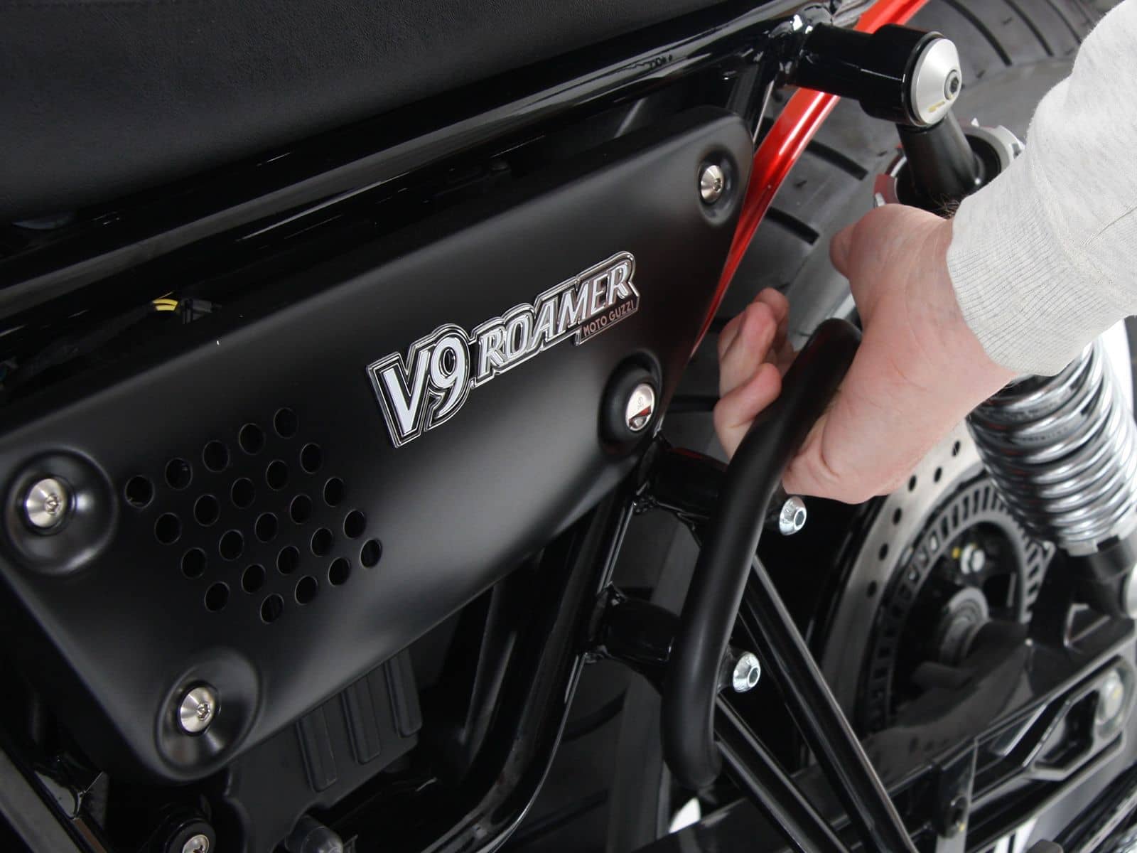 Hepco en Becker handgreep voor middenbok Moto Guzzi V9 Bobber (2016-2020)