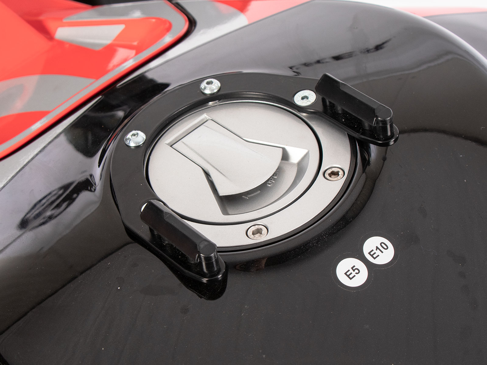 Hepco en Becker bevestiging Tanktas Aprilia RS660 (2025-) HE51676830001
