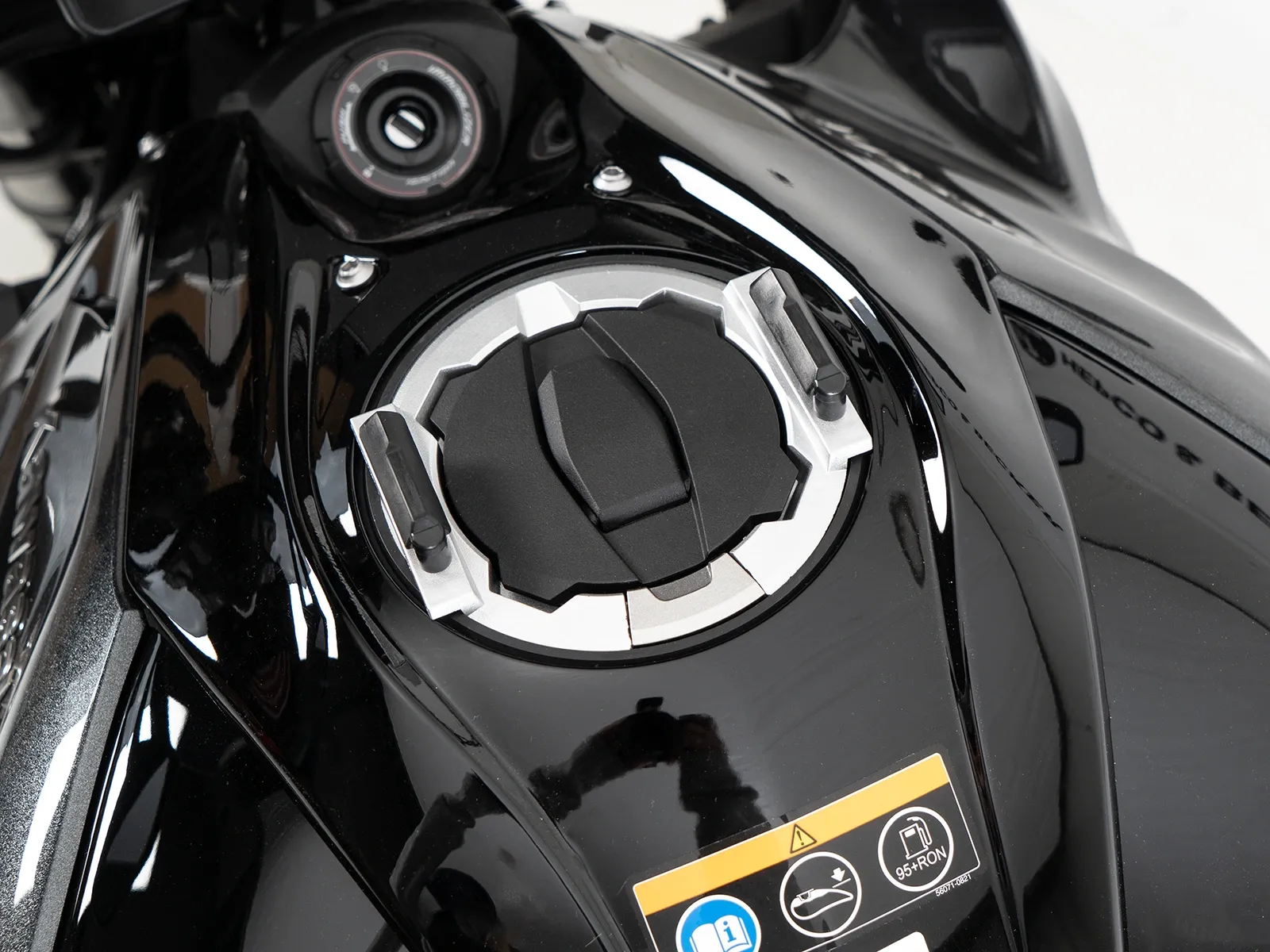 Hepco en Becker bevestiging Tanktas Kawasaki Z1100 / SE (2026-) HE51625570009
