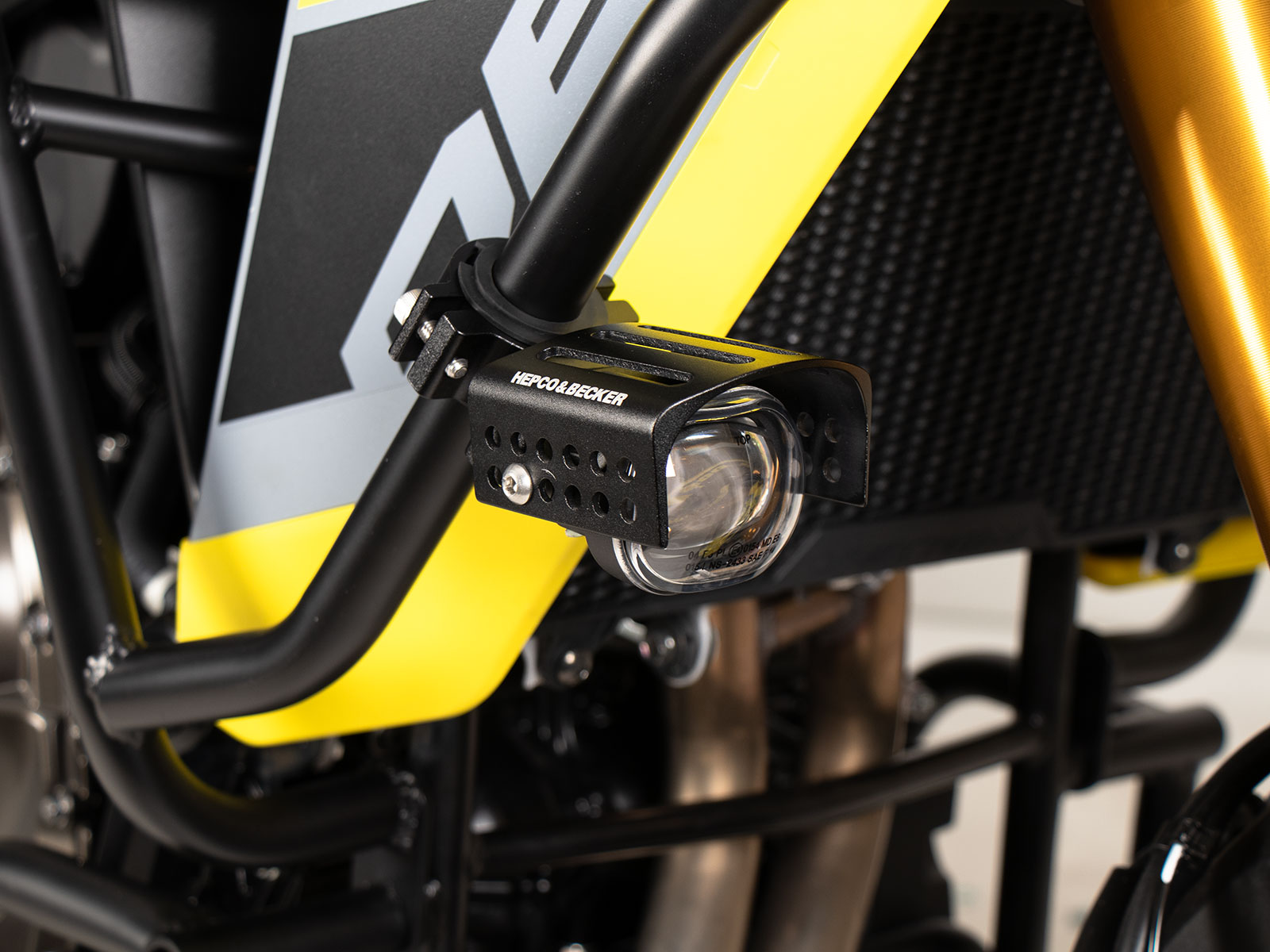 Hepco en Becker LED mistlampen Suzuki V-Strom 800 DE