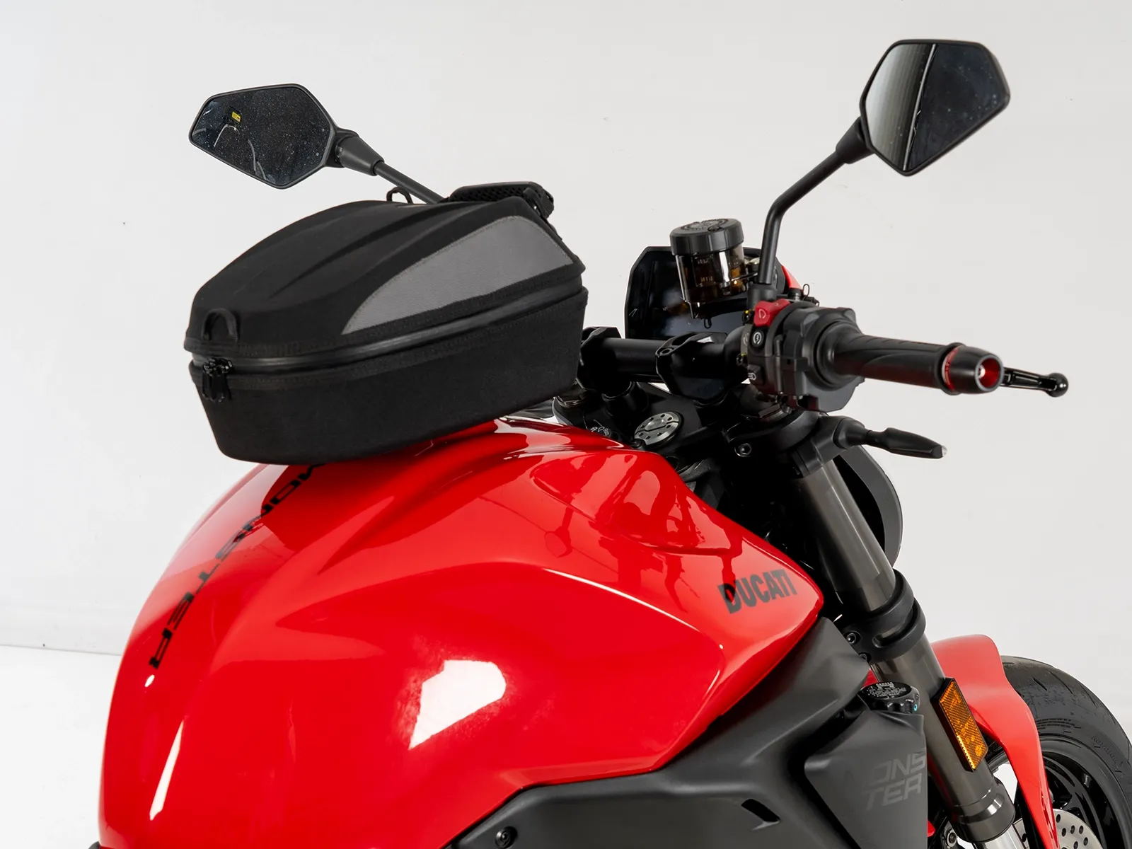 Hepco en Becker bevestiging Tanktas Ducati Monster 890 / Plus (2026-) HE51677140009 11
