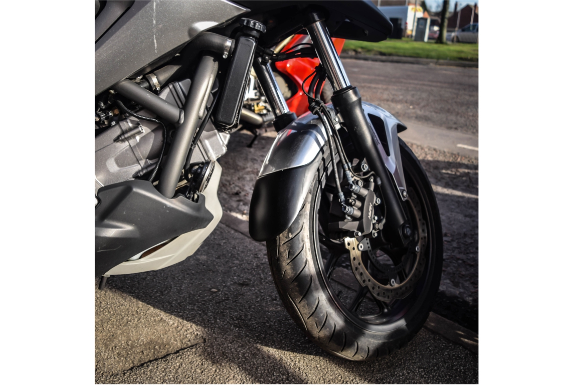 Puig voorspatbord verlenger Honda NC700 / NC750 / S / X  Puig voorspatbord verlenger Honda NC700 / NC750 / S / X